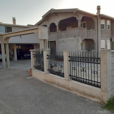 Zecirovic Mnebar Apartment Bagian luar foto